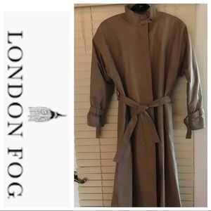 🌸🌸SUPER SALE 🌸🌸 London Fog
 Lined Waterproof Coat Size 8